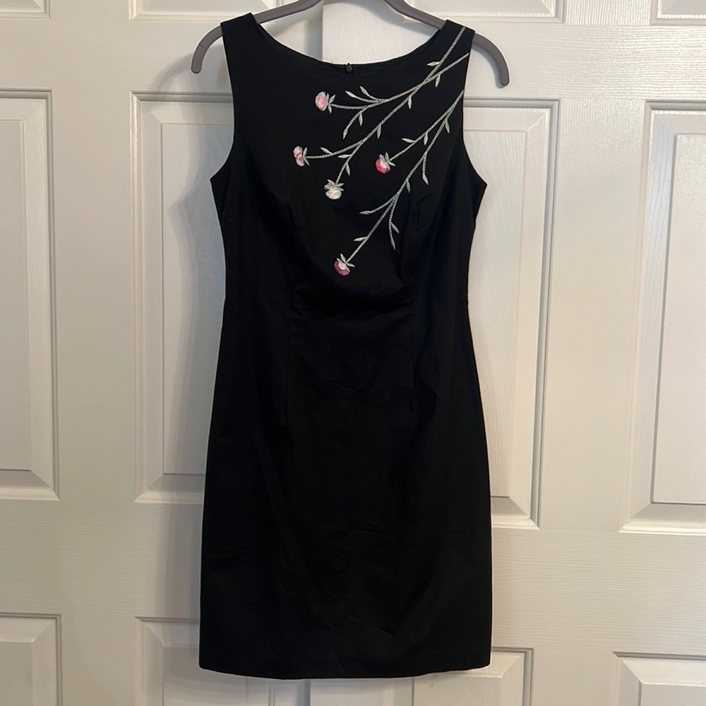 U1- ABS by Allen Schwartz Black Midi Sheath Floral Dress Zip Closure Size 4